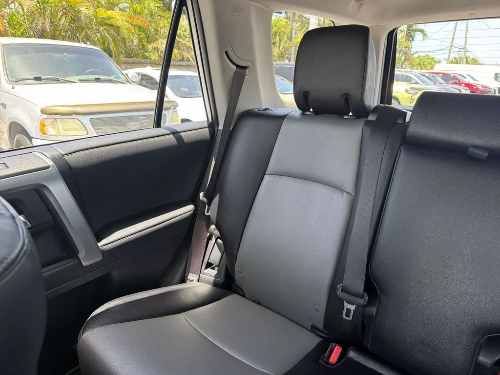 Used 2023 White Toyota SR5 Premium image 12