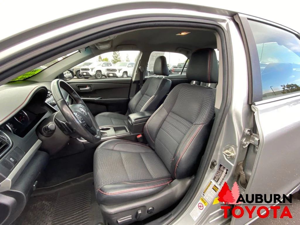 Used 2015 Celestial Silver Metallic Toyota SE image 27