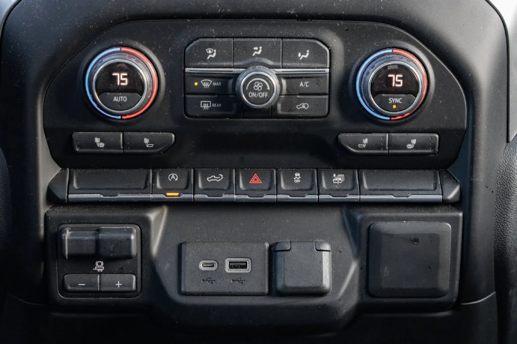 Used 2019 Blue Chevrolet LT image 12