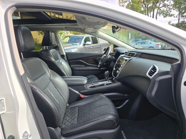 Used 2020 Pearl White Tricoat Nissan Platinum image 10