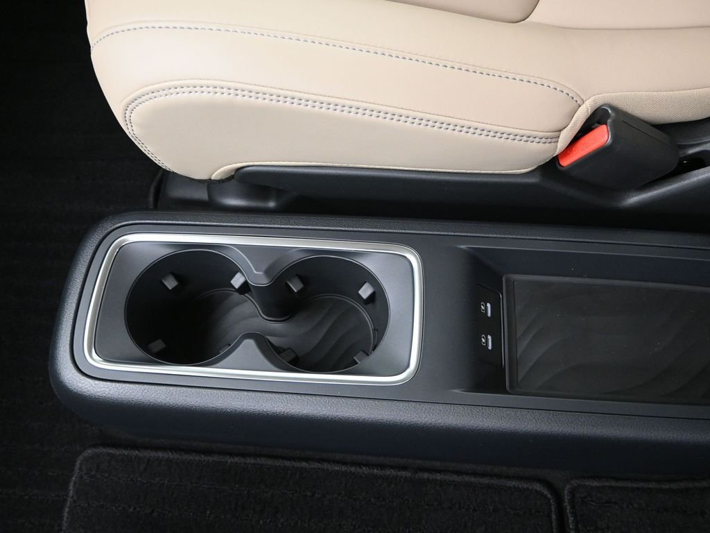 New 2026 RADIANT WHITE INFINITI Pure 2WD image 18