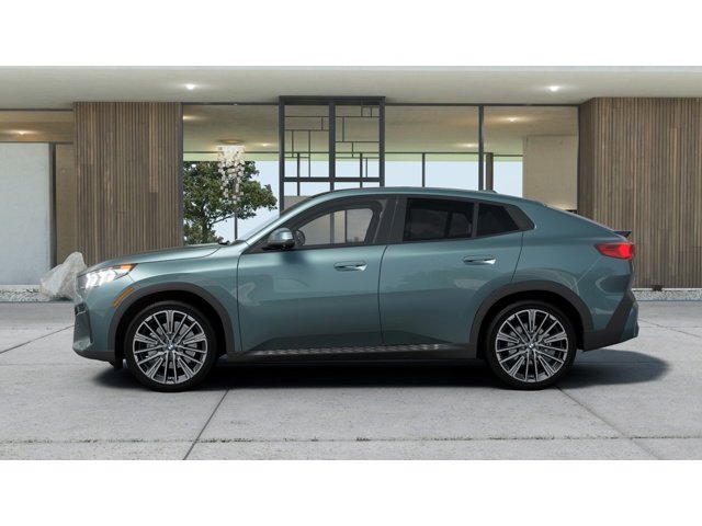 New 2026 Cape York Green Metallic BMW xDrive28i image 4