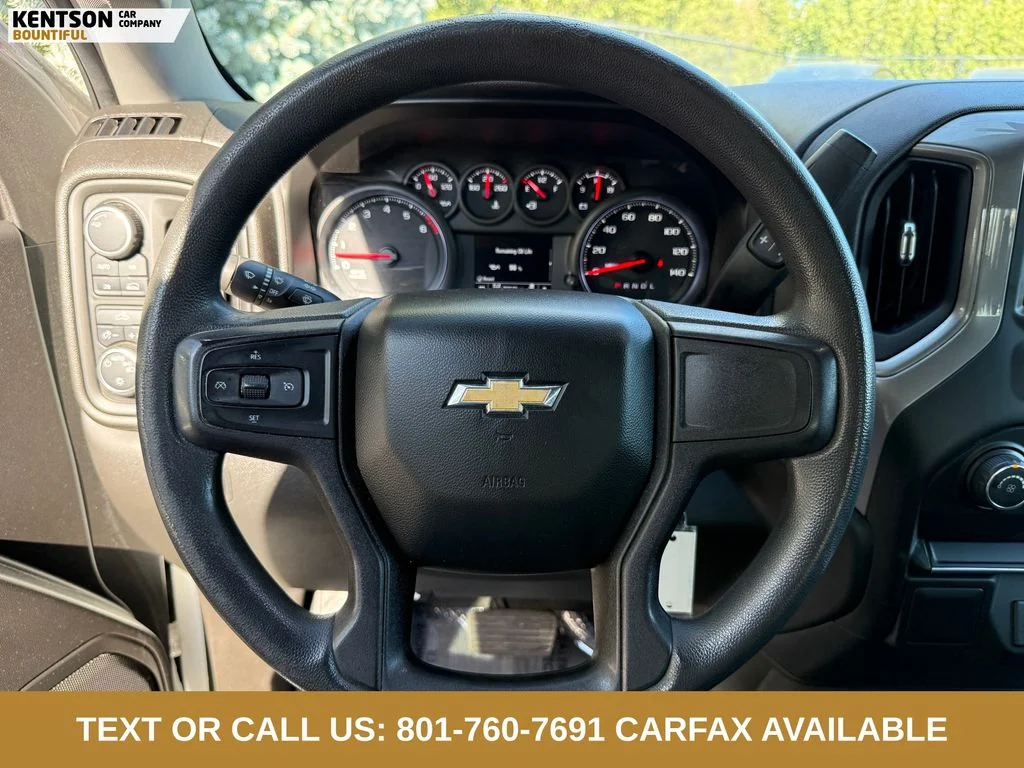 Used 2021 White Chevrolet Custom image 15