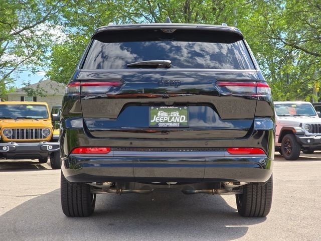 New 2026 Diamond Black Crystal Pearl-Coat Exterior Paint Jeep Limited Reserve image 31
