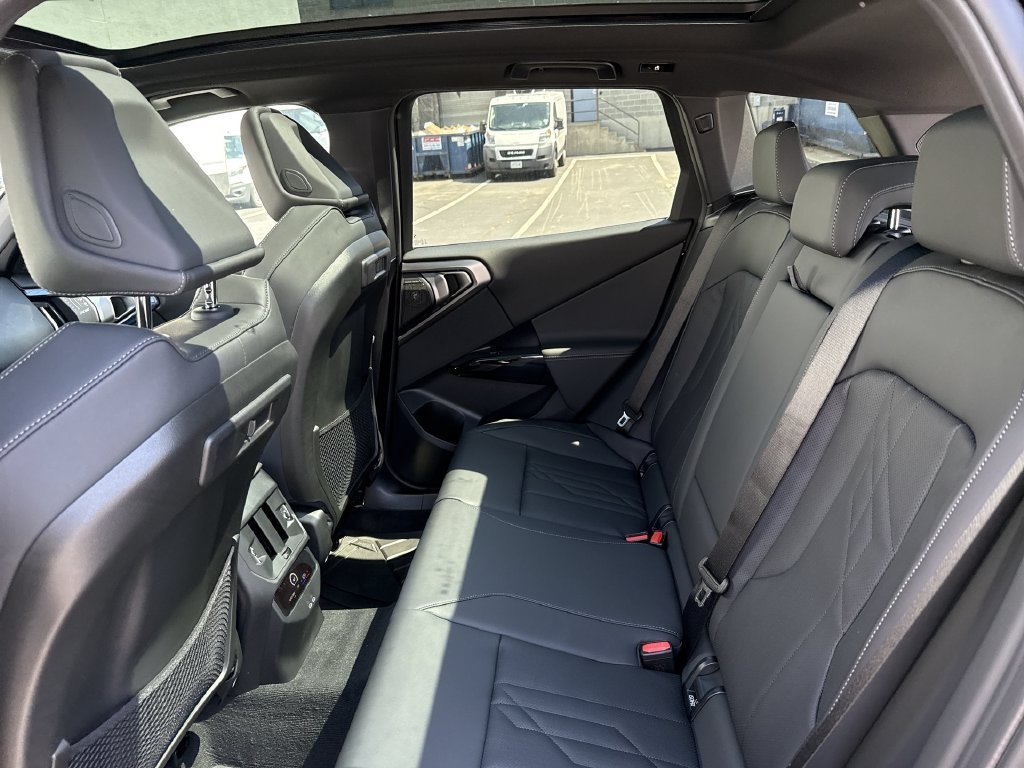Used 2026 Black Sapphire Metallic BMW 30 xDrive image 23