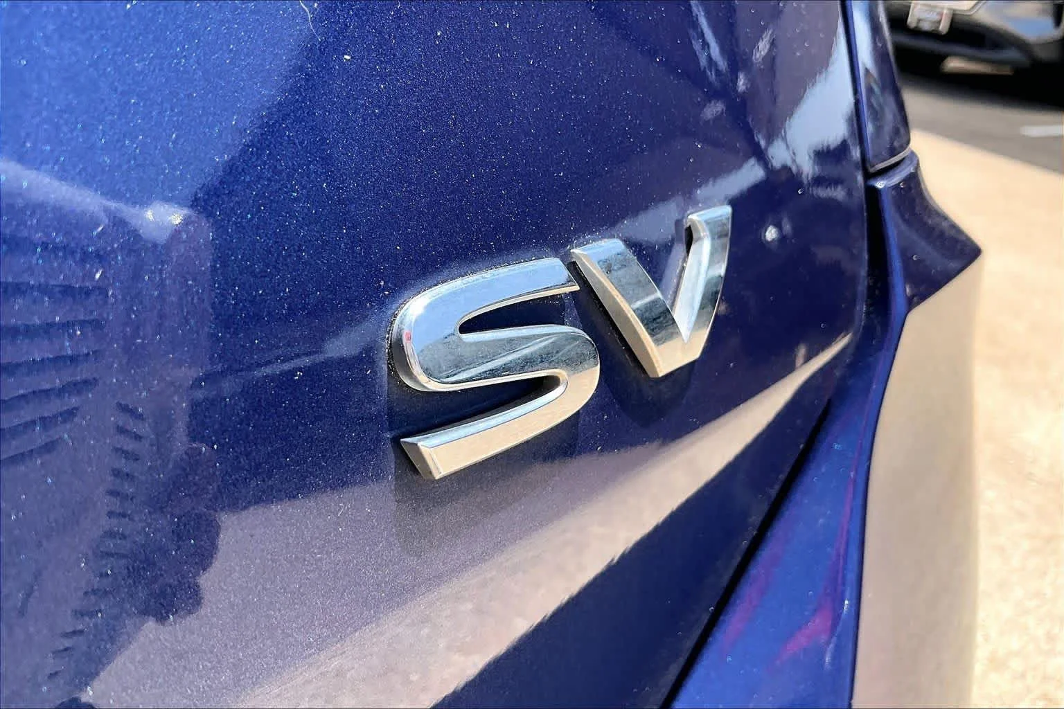 Used 2019 Caspian Blue Metallic Nissan SV image 9