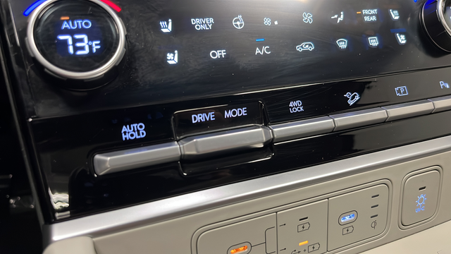 Used 2025 Serenity White Hyundai Limited image 34