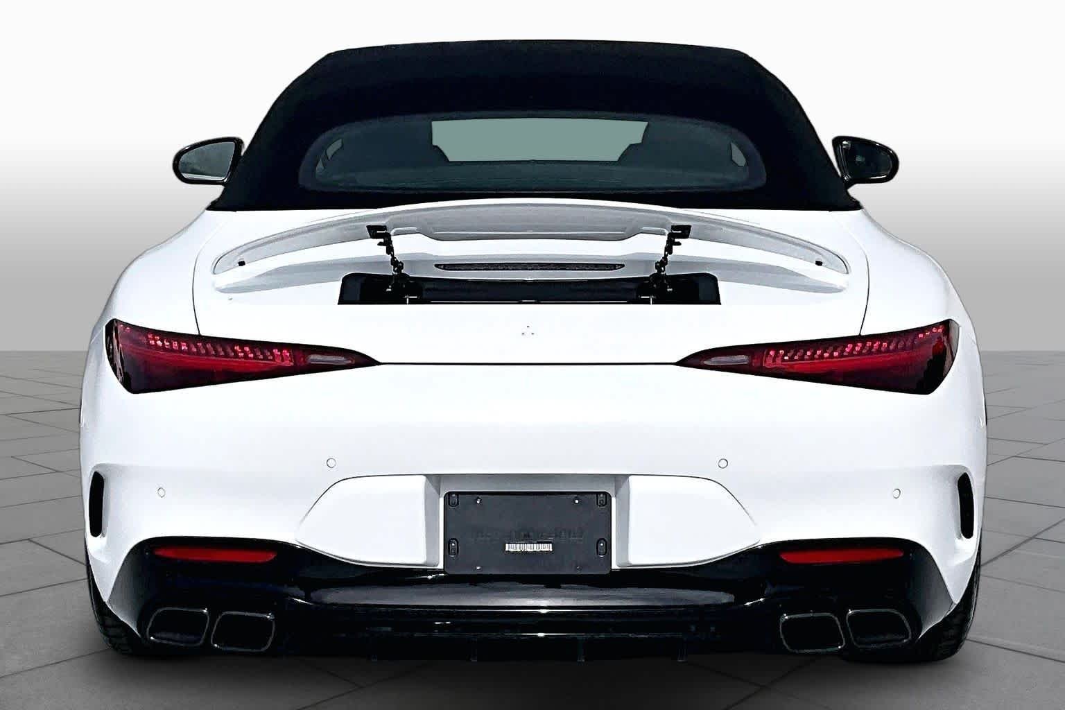 Certified Used 2022 MANUFAKTUR Moonlight White Metallic Mercedes-Benz AMG® SL 55 image 5