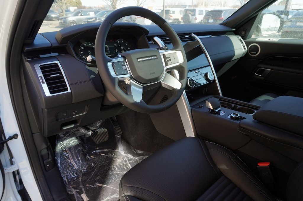 2026 LAND ROVER DISCOVERY - Image 11