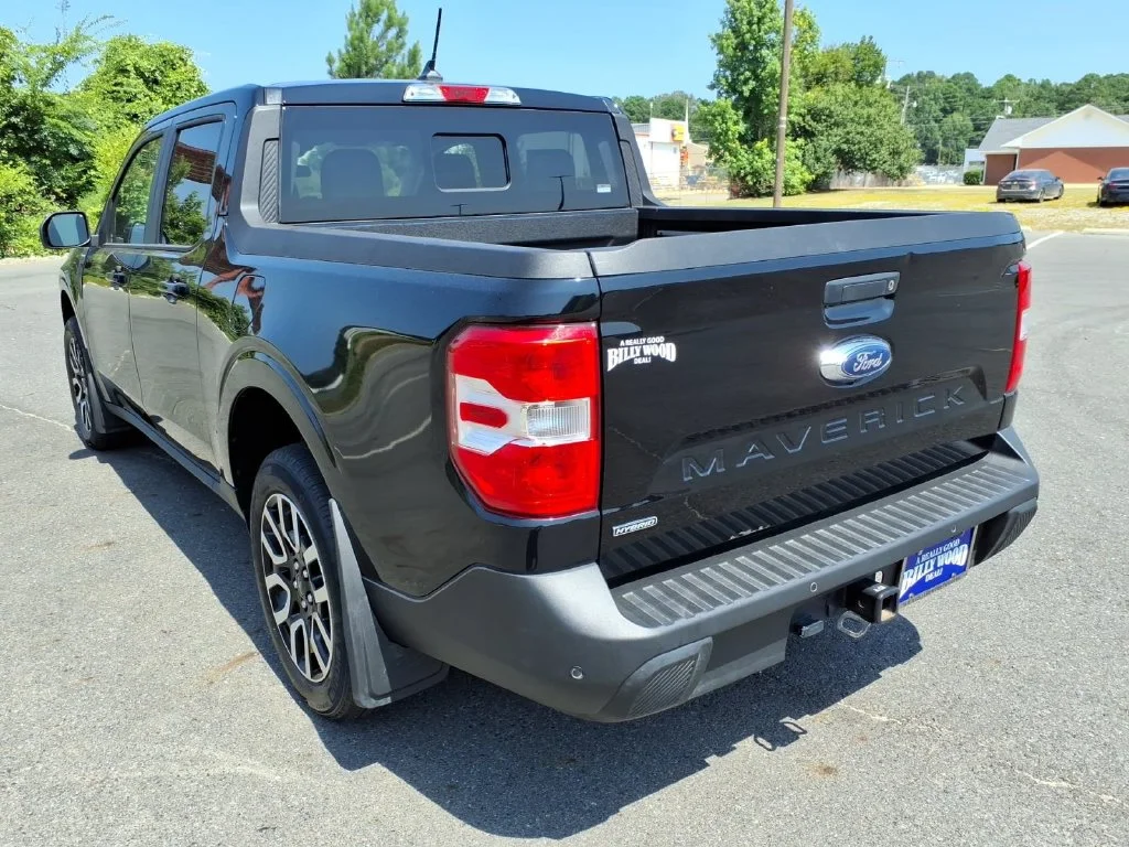 Used 2024 Black Ford Lariat image 5