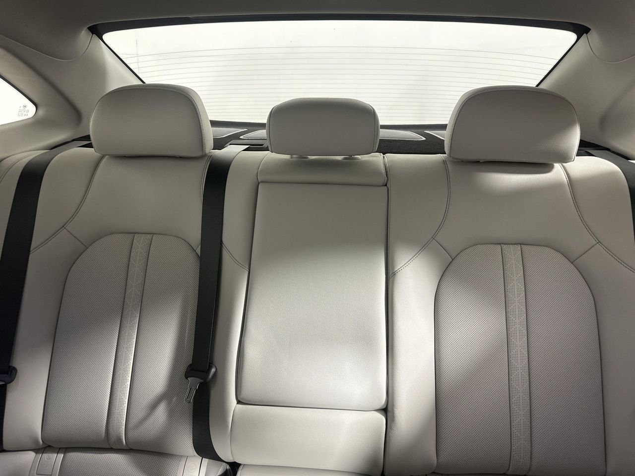 2025 Hyundai Sonata Hybrid Limited - Photo 21