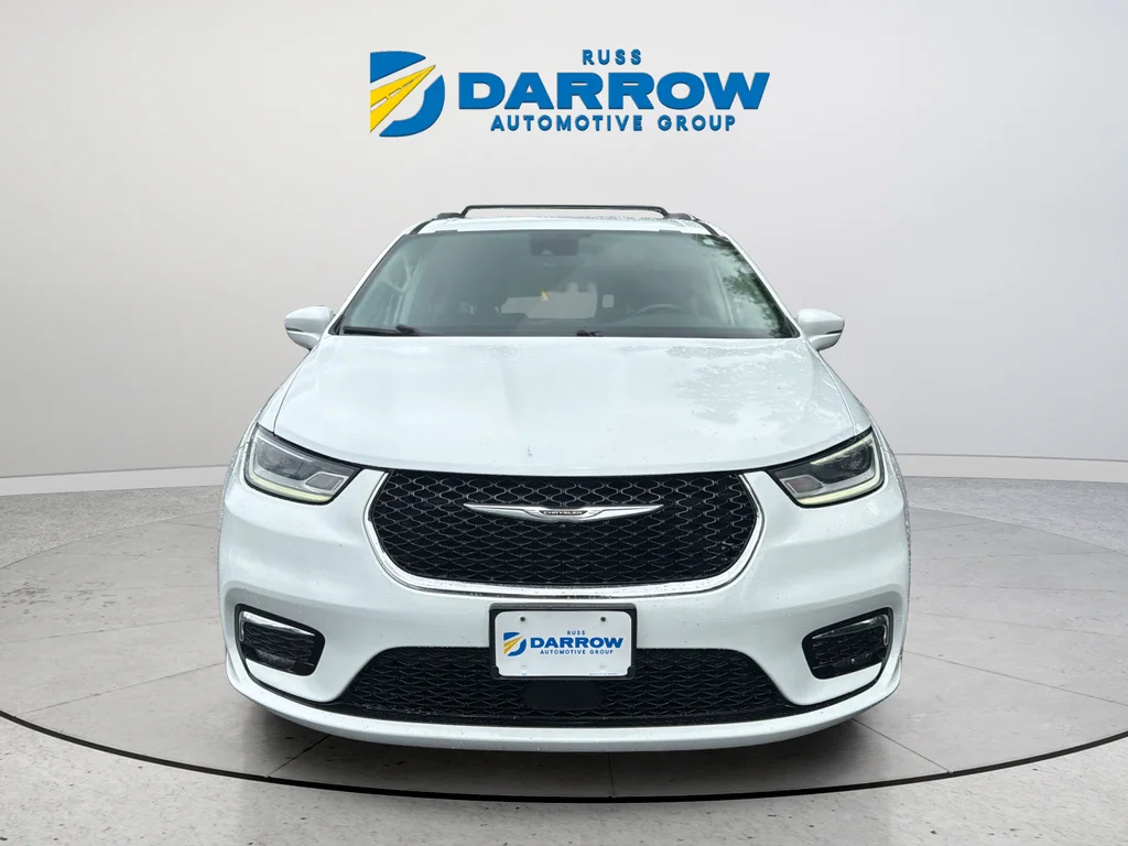 Used 2021 White Chrysler Touring L image 8