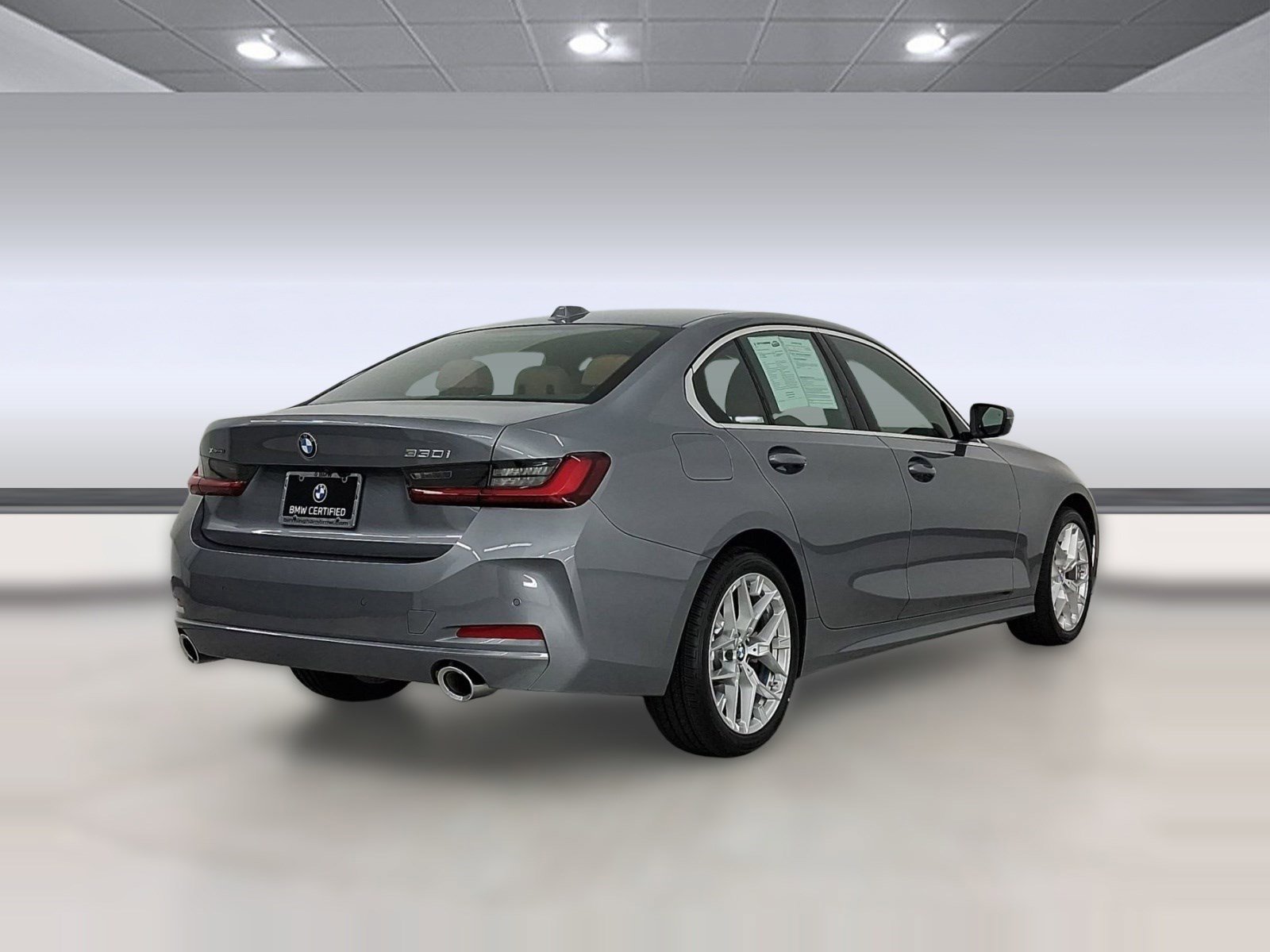 2025 BMW 3 Series 330i - Photo 9