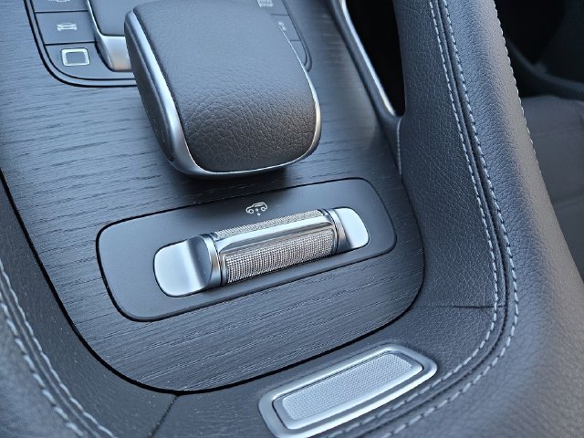 New 2026 Obsidian Black Metallic Mercedes-Benz GLS450 image 16