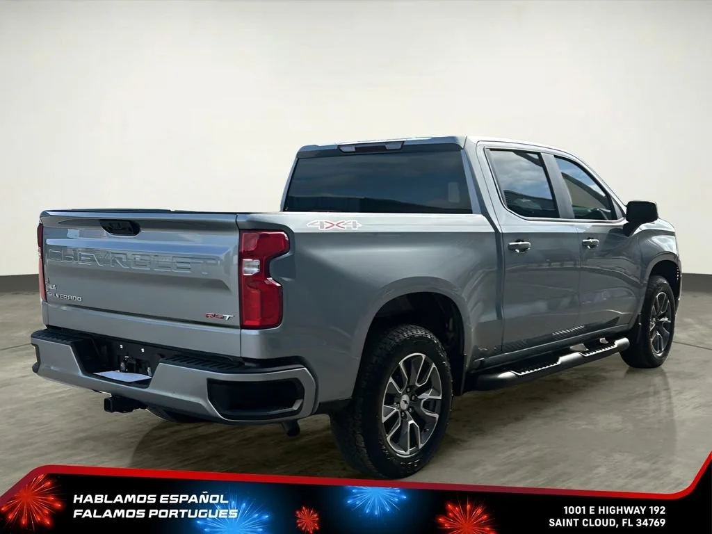 Used 2025 Sterling Gray Metallic Chevrolet RST image 6