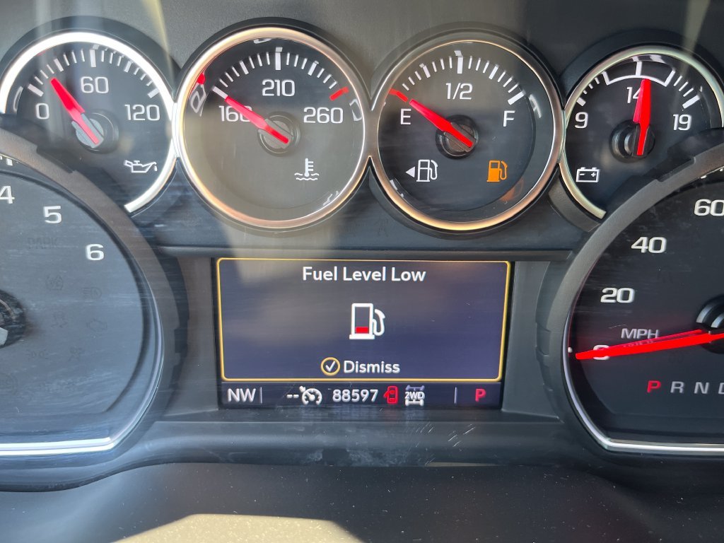 Used 2021 Silver Chevrolet LT image 17