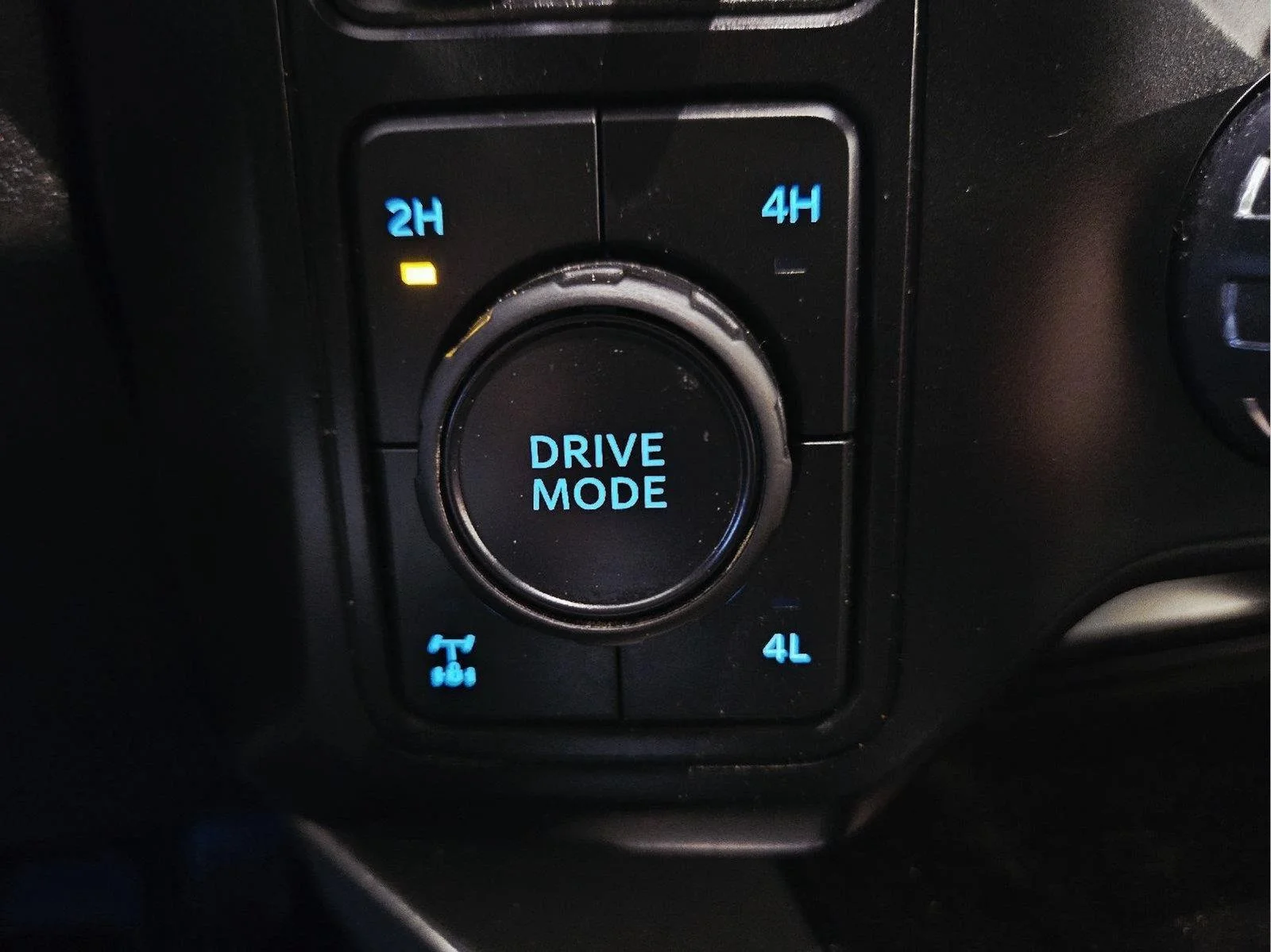 Used 2024 Carbonized Gray Ford Lariat image 48