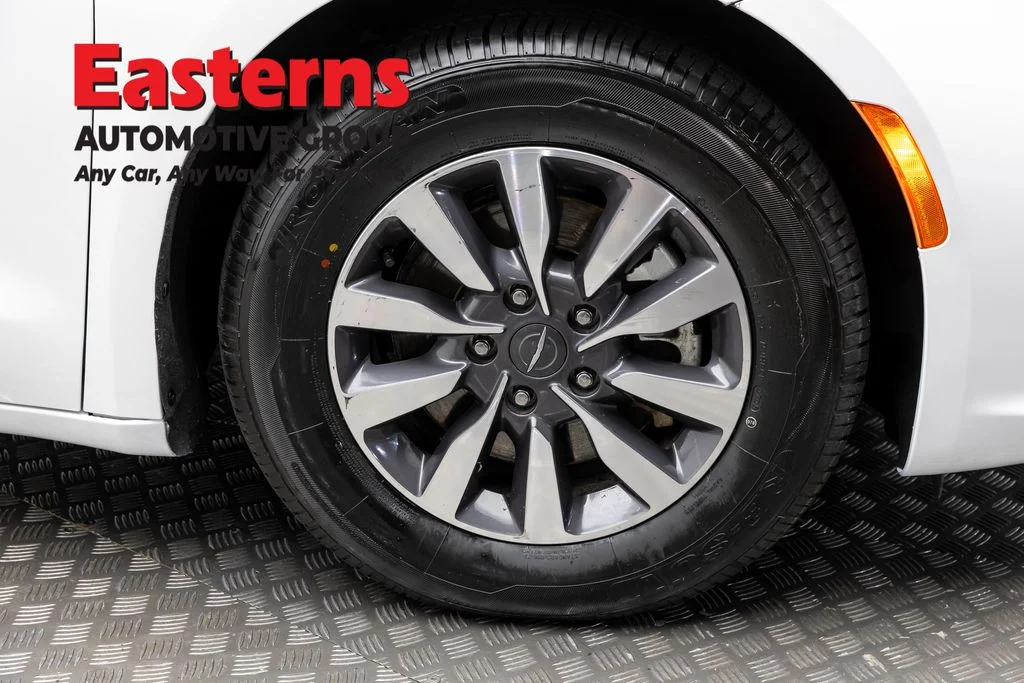 Used 2023 White Chrysler Touring L image 32