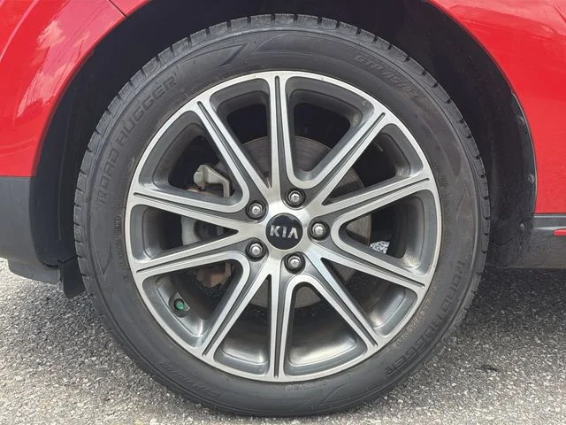 Certified Used 2018 Red Kia Exclaim image 10