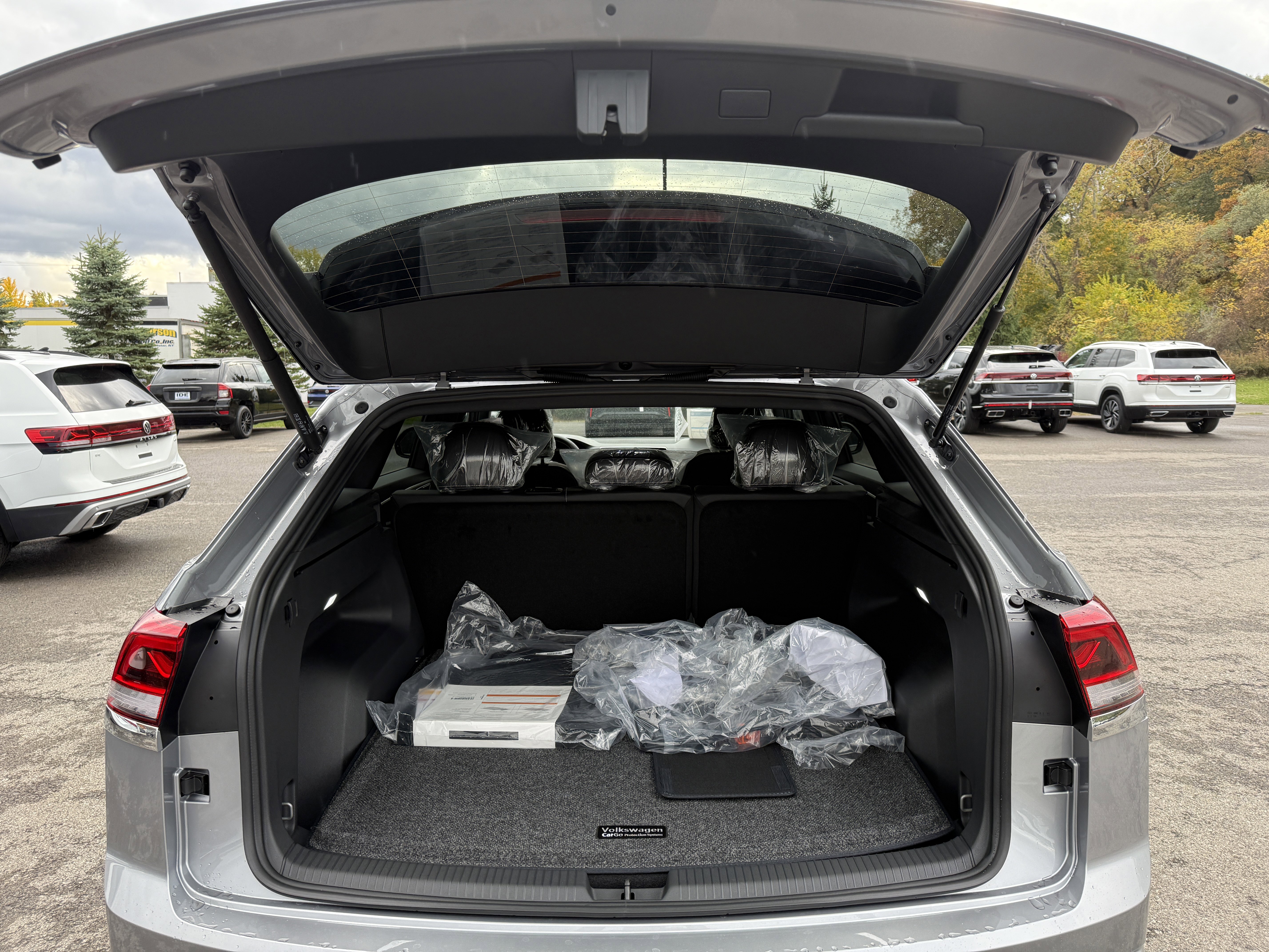 2026 Volkswagen Atlas Cross Sport SE - Photo 12