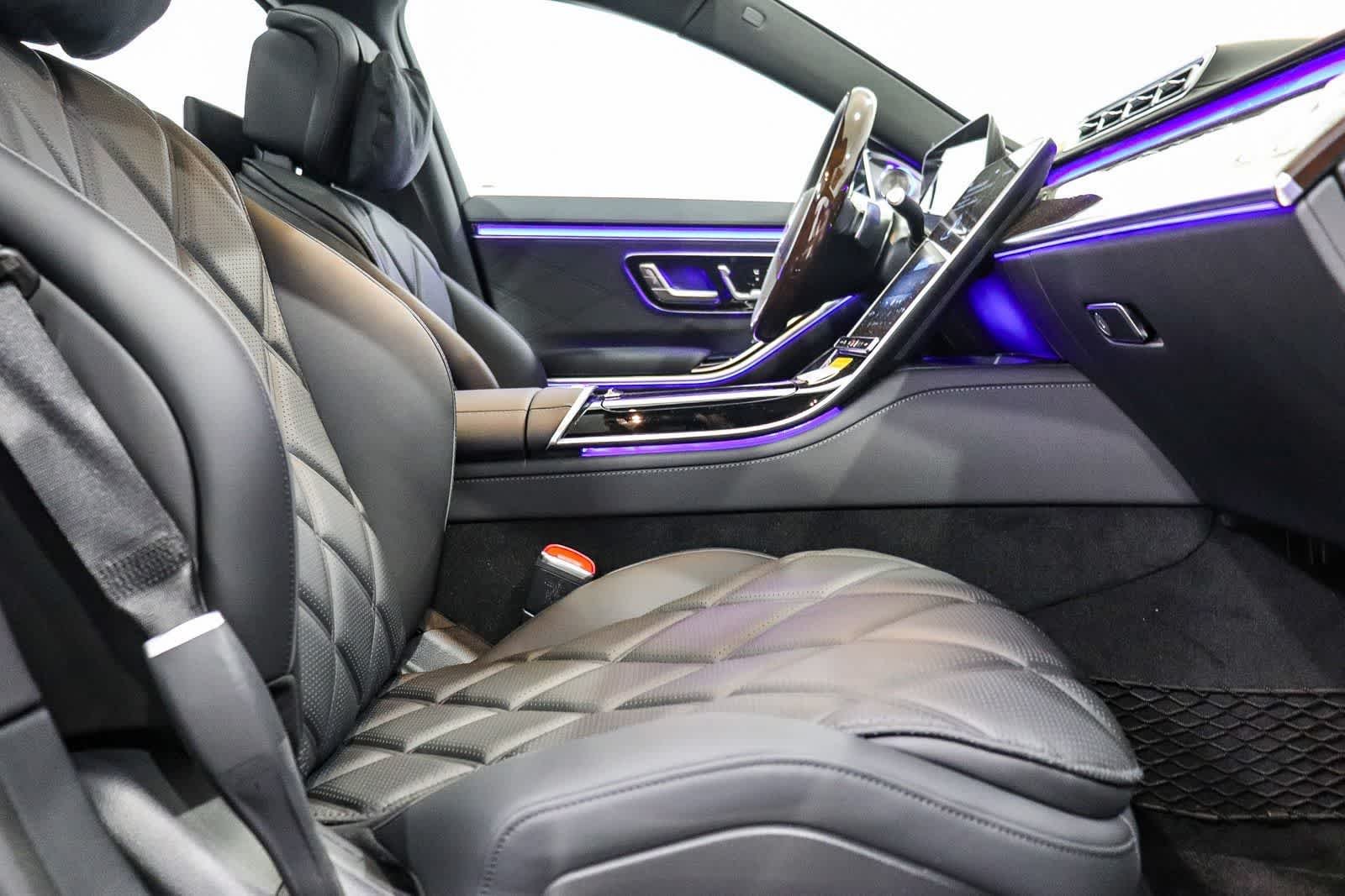 New 2026 Obsidian Black Metallic Mercedes-Benz Maybach S 580 image 18