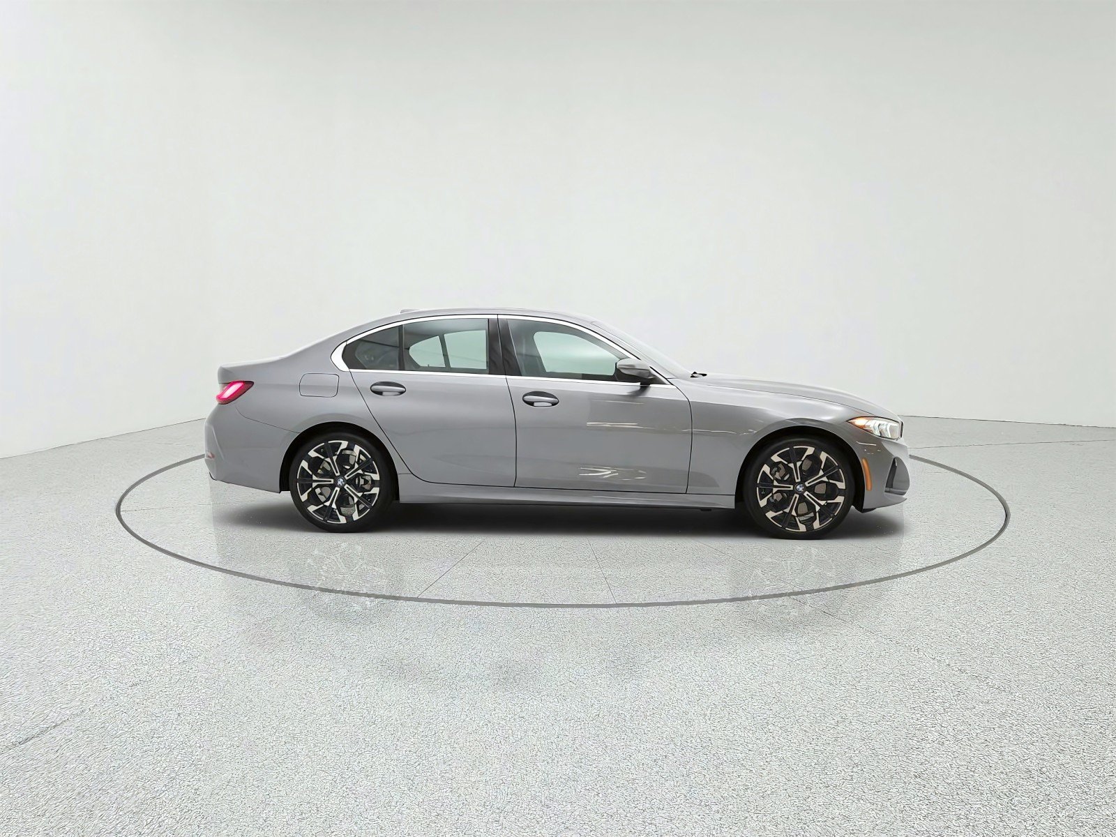 Used 2025 Skyscraper Grey Metallic BMW 330i Sedan image 4