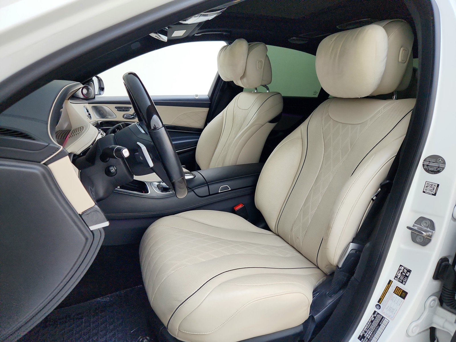 Used 2018 designo Diamond White Mercedes-Benz S 560 image 17