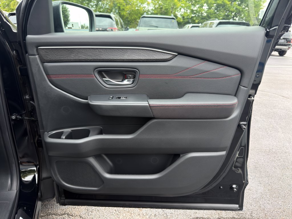 Used 2026 Crystal Black Pearl Honda Black Edition image 27