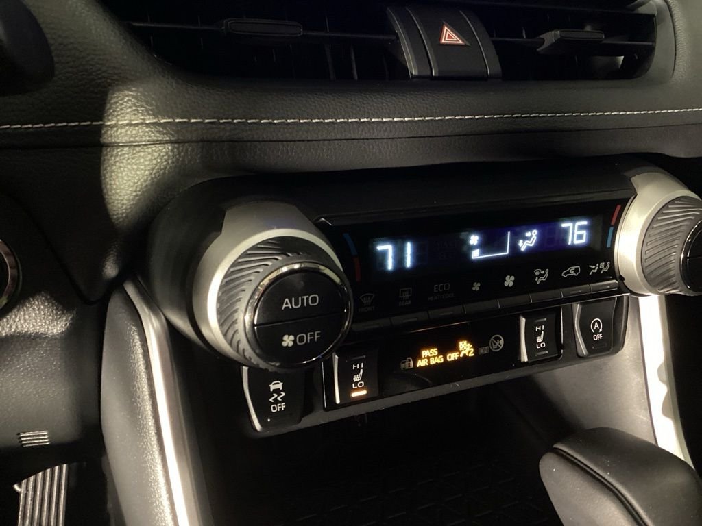 Used 2025 Silver Toyota XLE image 17