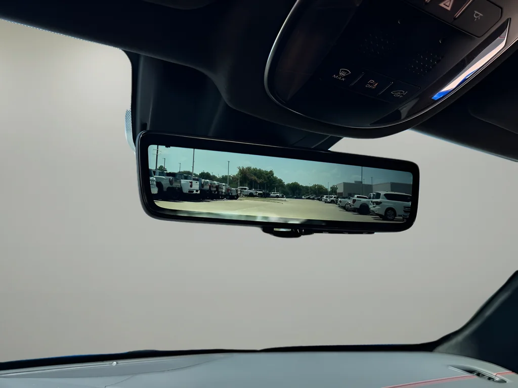 Used 2022 Blue Maserati Base image 19