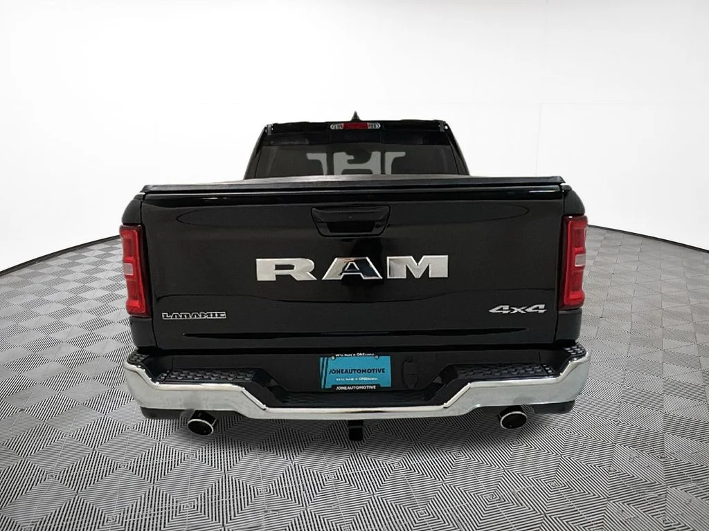 New 2026 Diamond Black Crystal Pearl-Coat Exterior Paint RAM Laramie image 10