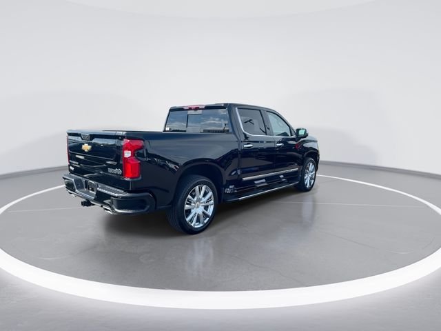 Used 2025 Black Chevrolet High Country image 8