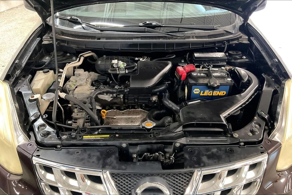 Used 2011 Black Nissan SV image 9