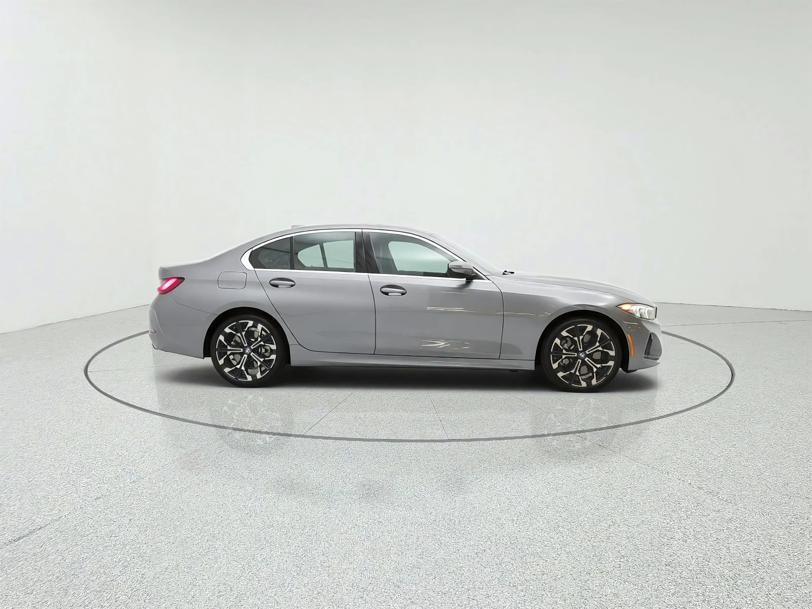 Used 2025 Skyscraper Grey Metallic BMW 330i Sedan image 4