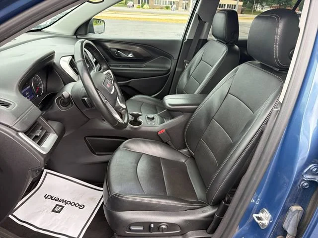 Used 2024 Downpour Metallic GMC SLT image 15