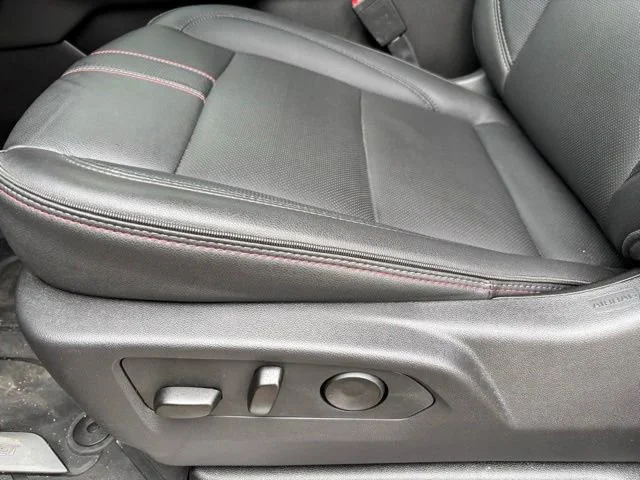 Used 2025 Black Chevrolet RST image 15