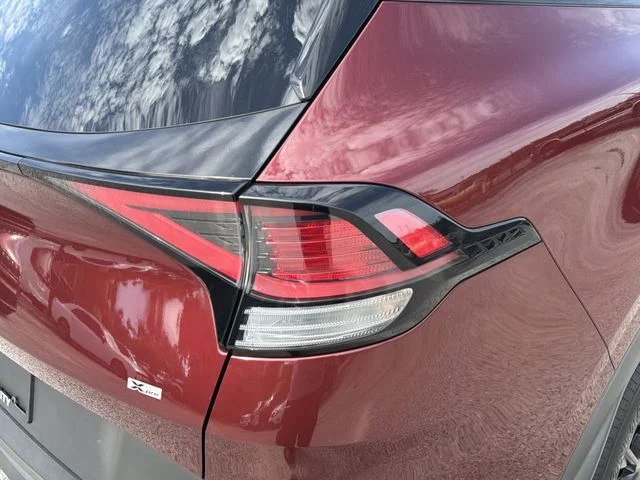Used 2023 Red Kia X-Pro image 9