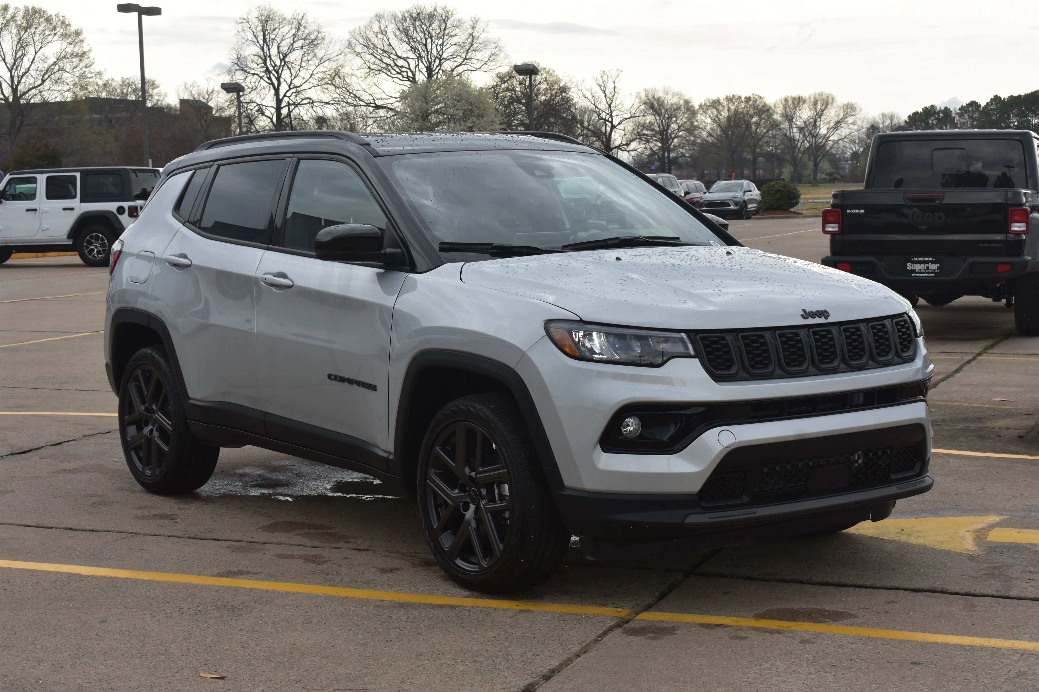 New 2026 Silver Zynith Metallic Clearcoat Jeep Limited Altitude image 3