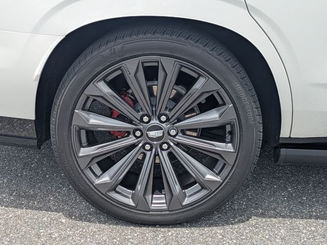 Used 2025 White Cadillac V-Series image 11
