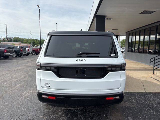 New 2026 Bright White Clear-Coat Exterior Paint Jeep Summit Obsidian image 9