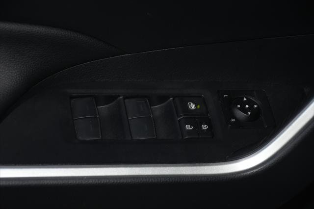 2024 Toyota RAV4 SE - Photo 11