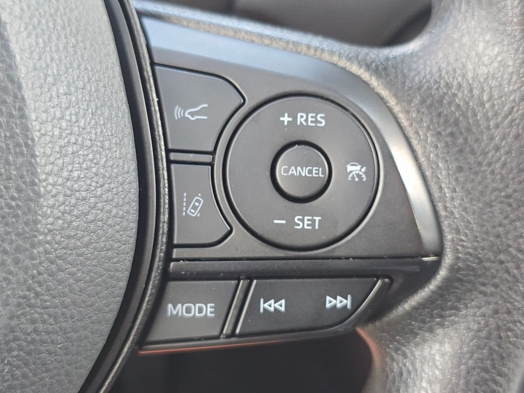 Used 2025 White Toyota XLE image 35