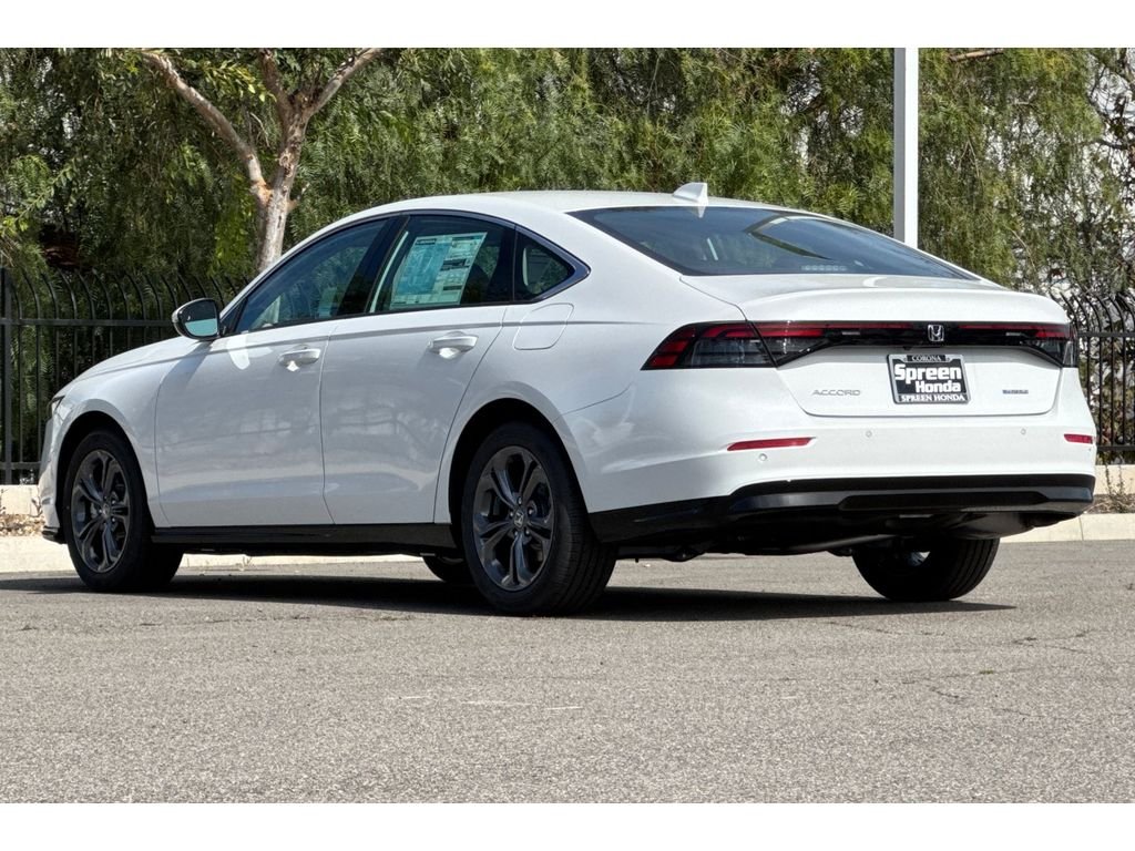 New 2026 Platinum White Pearl Honda EX-L image 7
