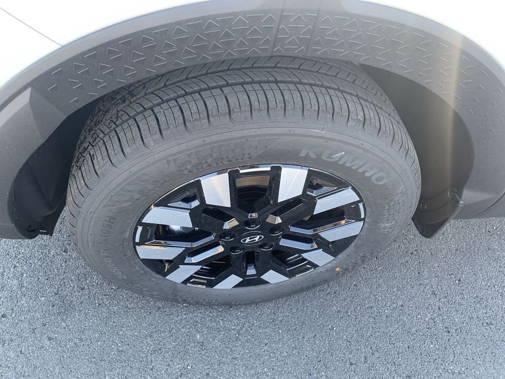 New 2026 White Hyundai SEL image 10