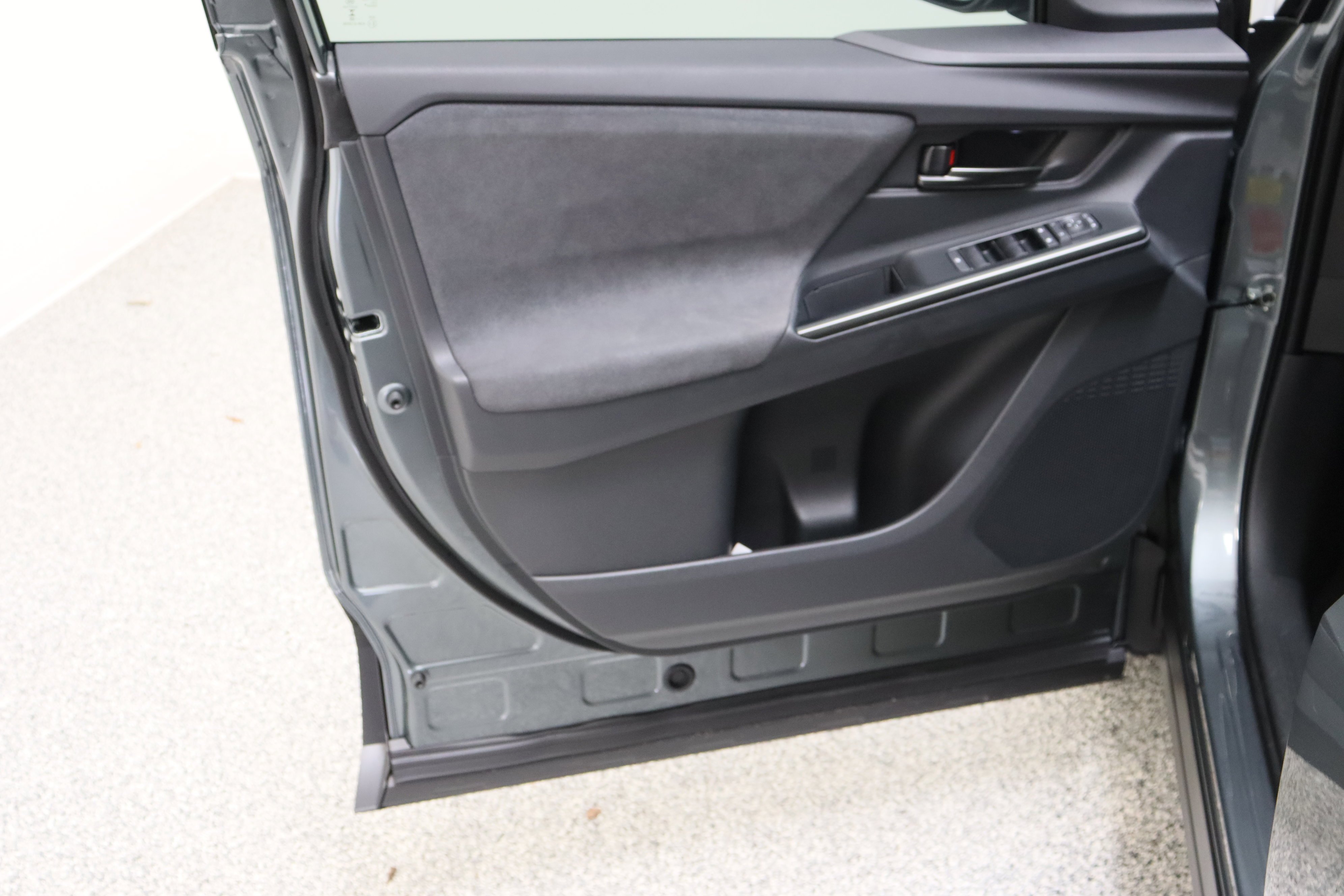 Certified Used 2026 OVERCAST Toyota SE (Electric) image 12
