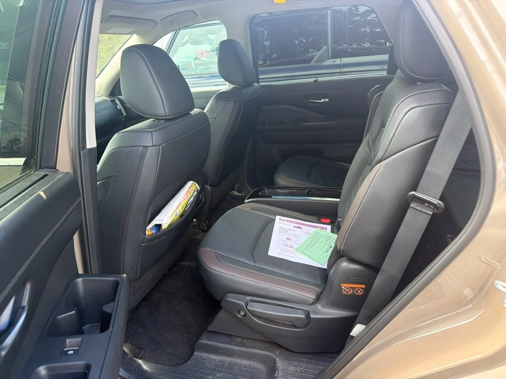 Used 2024 Beige Nissan Platinum image 9
