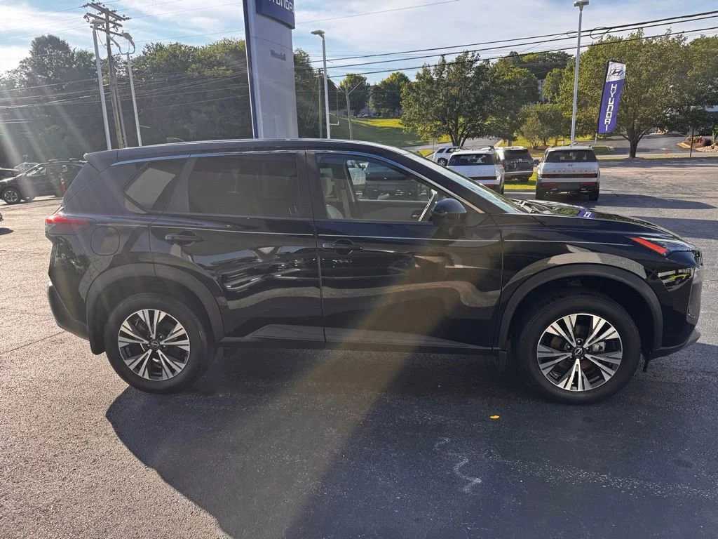 Used 2023 Black Nissan SV image 5