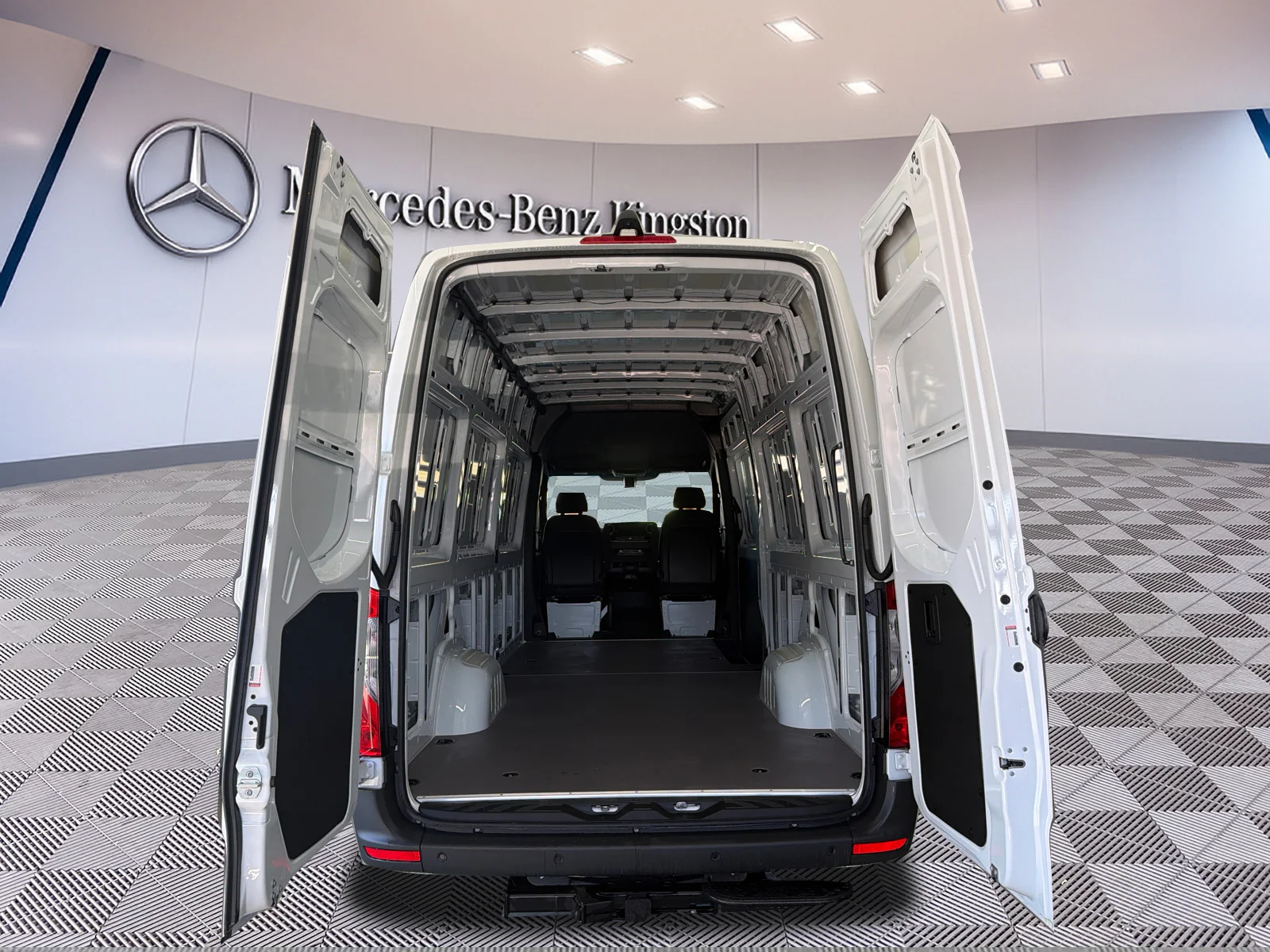 Used 2026 White Mercedes-Benz 2500 High Roof I4 Diesel 170" image 7