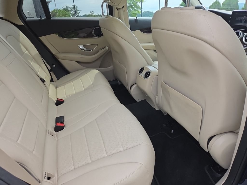 Used 2016 Lunar Blue Metallic Mercedes-Benz GLC 300 image 11