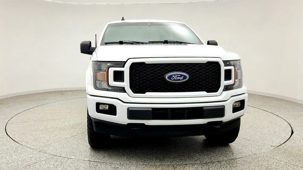 Used 2019 Oxford White Ford XLT 4WD SuperCrew 5.5